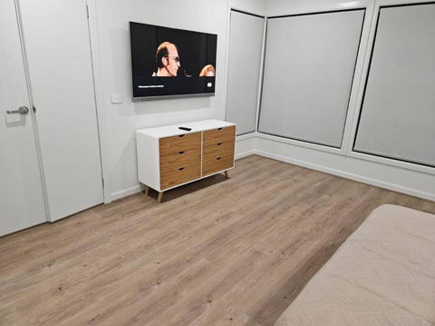 E 4 Room Retreat Family Friendly - Southport Accommodation 2