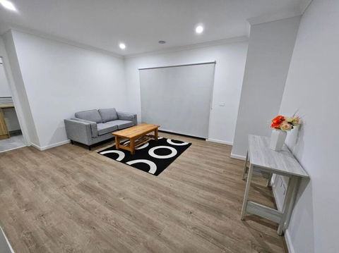 E 4 Room Retreat Family Friendly - Southport Accommodation 3