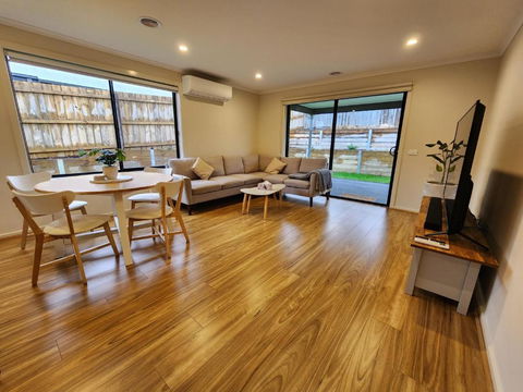 Getaway On Amaroo Way - Southport Accommodation 2