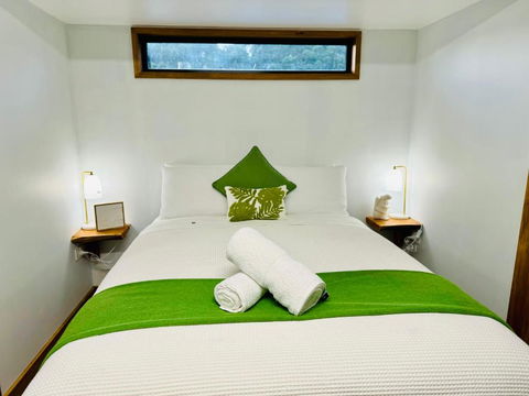 GORGE Chocolates Tiny House - Southport Accommodation 4