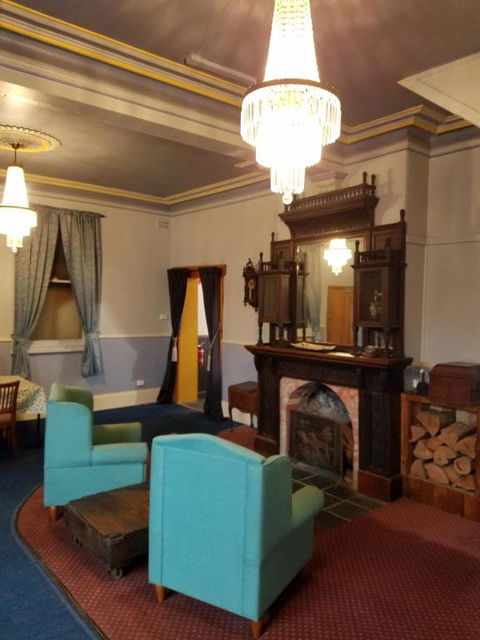 Hunters Hotel - Southport Accommodation 3