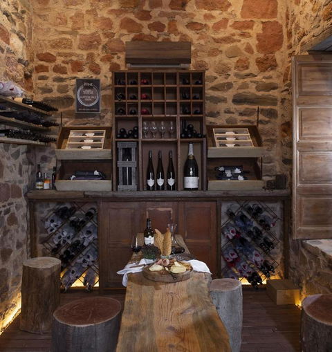 Hutton Vale Farm JHA Stone Cellar - Southport Accommodation 2