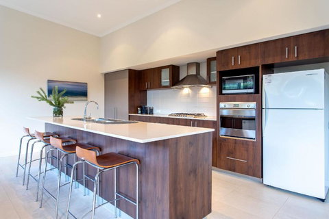 Indigo I Private Properties - Accommodation Southport 3