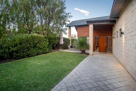 Indigo I Private Properties - Accommodation Southport 1