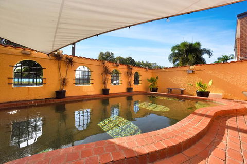 Adobe Motel - Accommodation Southport 1