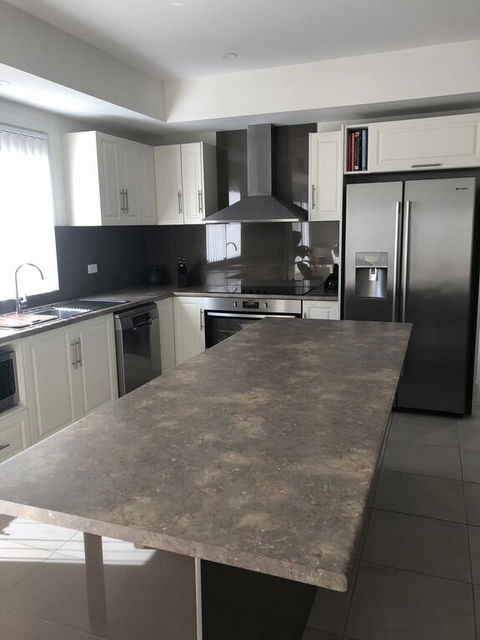 Agathas At Seacombe Gardens - Southport Accommodation 1