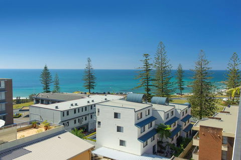 Akuna 23 6 Joffre Street - Southport Accommodation 0