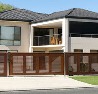Alcedonia Retreat - Southport Accommodation
