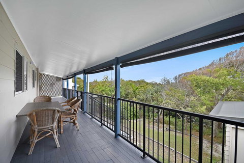 Allamanda Sands - 23 Oriole Avenue - Accommodation Southport 3