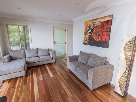 Allawah - Accommodation Southport 1