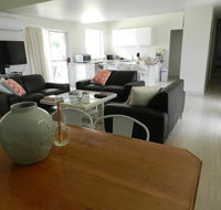 Almas Cottage - Southport Accommodation