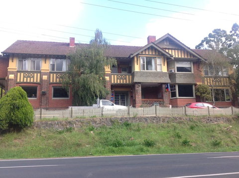 Alpine Retreat Hotel - Accommodation Southport 0