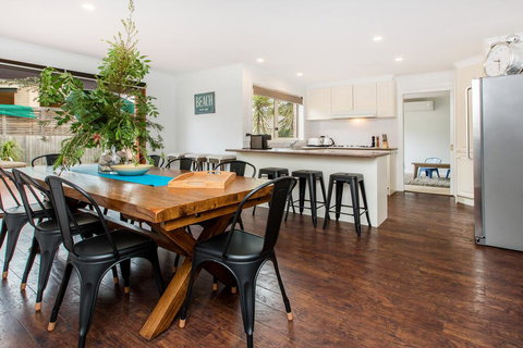 AMALFI - DROMANA.... - Accommodation Southport 2