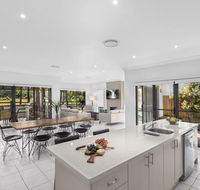 Amaroo Lodge - Southport Accommodation