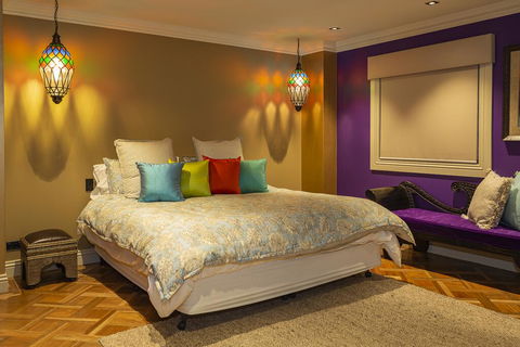 Amazing Grace - Southport Accommodation 0