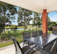 Amber Lakes - Southport Accommodation