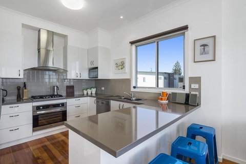 Anchorage - Accommodation Southport 2