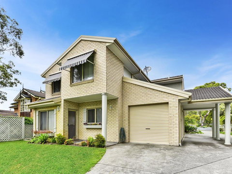 Anne's Beach Getaway - Accommodation Southport 3