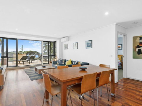 APARTMENT 10 PACIFIC APARTMENTS - FREE WIFI! - Southport Accommodation 1