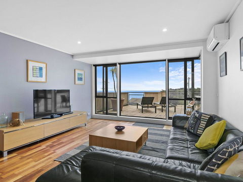 APARTMENT 10 PACIFIC APARTMENTS - FREE WIFI! - Southport Accommodation 0