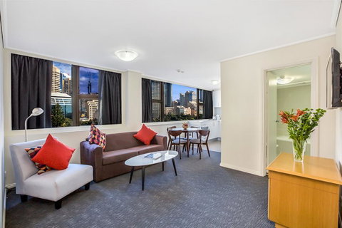 Apartment At College St - Accommodation Southport 0
