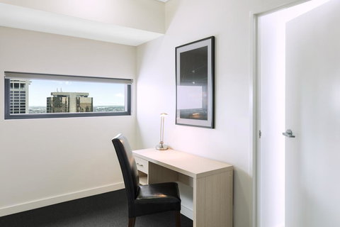 Apartments @ 128 Charlotte - Accommodation Southport 3