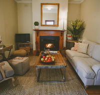 Apple Cottage Orange NSW - Southport Accommodation