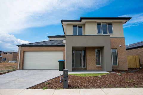 Apple House Point Cook - Accommodation Southport 0