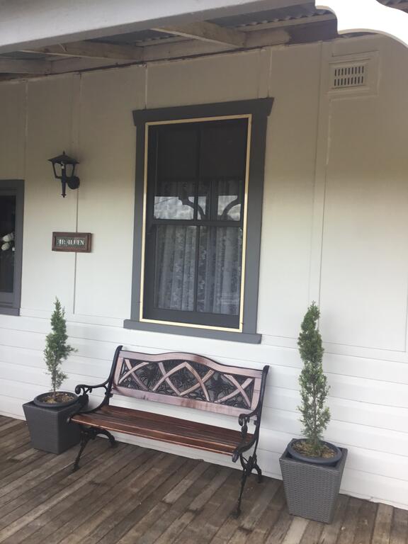 Darbalara ACT Southport Accommodation