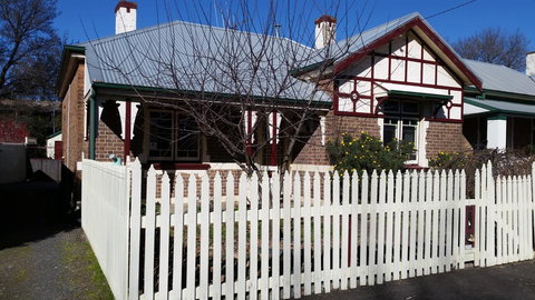 Arden On McLachlan - Accommodation Southport 0