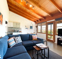 Art at Linden Gate - Accommodation Southport