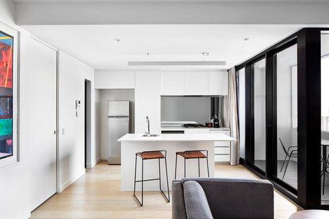 Art Series - The Johnson - Accommodation Southport 0