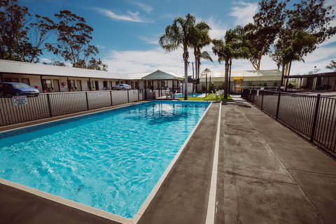 Artesian Spa Motel - Accommodation Southport 3
