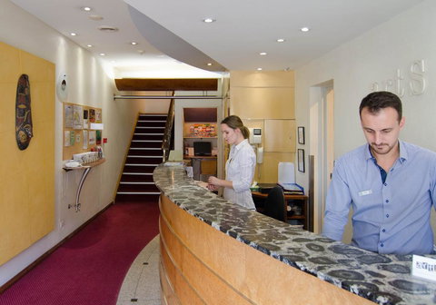 Arts Hotel - Accommodation Southport 2