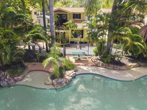 Ashmore Palms Holiday Village - Southport Accommodation 0