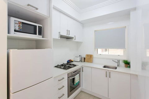 M5 West Perth Studio Apartment Near Kings Park - Southport Accommodation 2