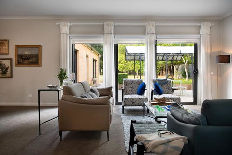 Maison 24 - Southport Accommodation 1