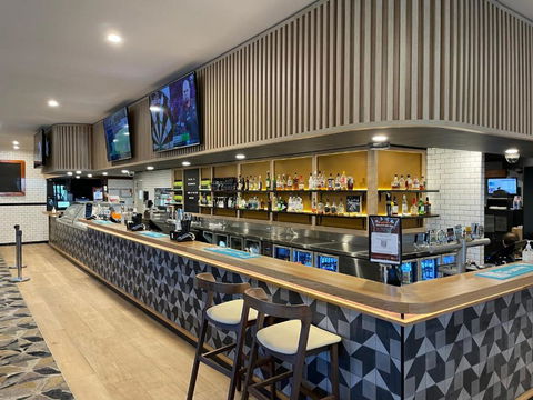 Meadowbrook Hotel Brisbane - Southport Accommodation 3