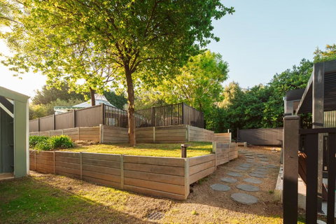 Mongolian Crafted Yurt With Private Spa And Spectacular Views - Accommodation Southport 3