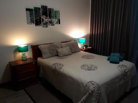 Moe Motor Inn - Contactless 24 Hour Checkinn Available - Southport Accommodation 0