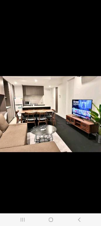 NESUTO DOCKLANDS - Southport Accommodation 3