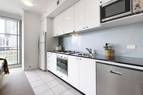 NEW! A Comfy & Stylish Apt Next To Darling Harbour - Accommodation Southport 3