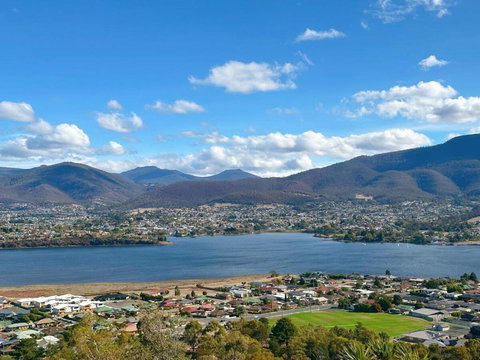 Oceanview Chic Villa 20 Min To CBD - Accommodation Southport 3