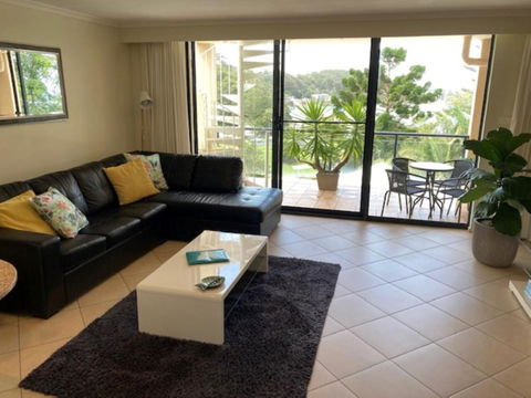 Oceanview4 - Southport Accommodation 2