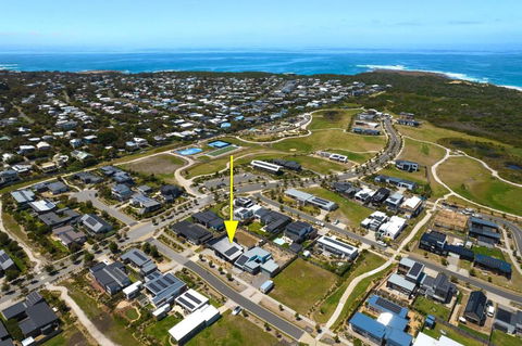 Opulence Cove - Southport Accommodation 2
