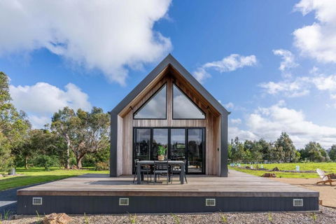 Ovata - Country To Coast - Southport Accommodation 0