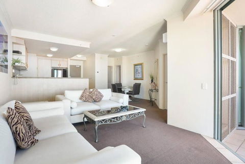 Ocean View Apartment With Parking By Serain Residences - Southport Accommodation 3