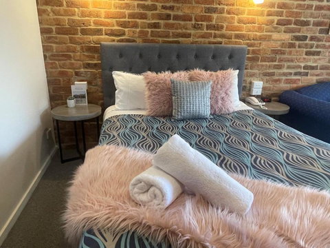 Paddlewheel Motel - Southport Accommodation 3