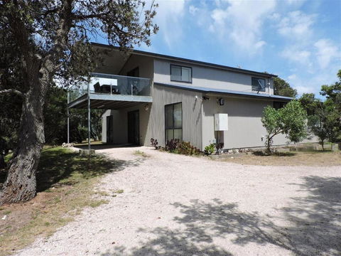 Paradise On The Boulevard - 90 Mile Beach Holiday Home - Southport Accommodation 2