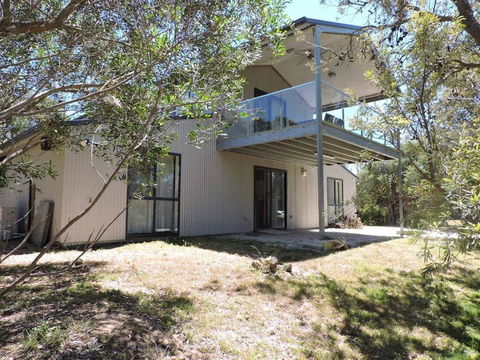 Paradise On The Boulevard - 90 Mile Beach Holiday Home - Southport Accommodation 0